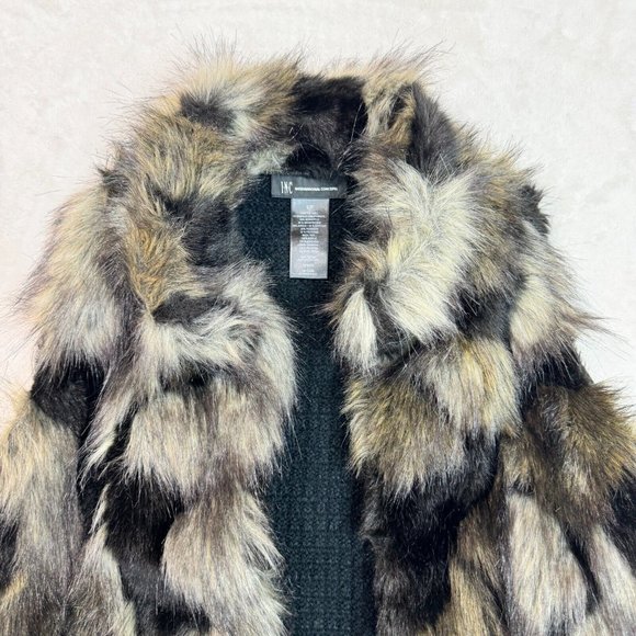 INC International Concepts Women's S/P Faux Fur Vest Ribbed Knit Back Black - Picture 2 of 16